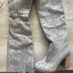 Snakeskin Knee High Chunky Heel Rounded Toe Boots